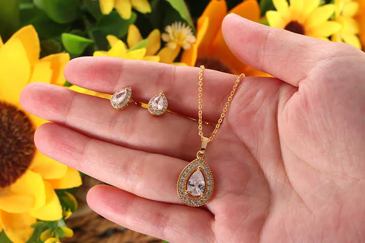طقم مجوهرات من الزركون للنساء والفتيات - Luxurious Shiny Geometry Water Drop Pendant
