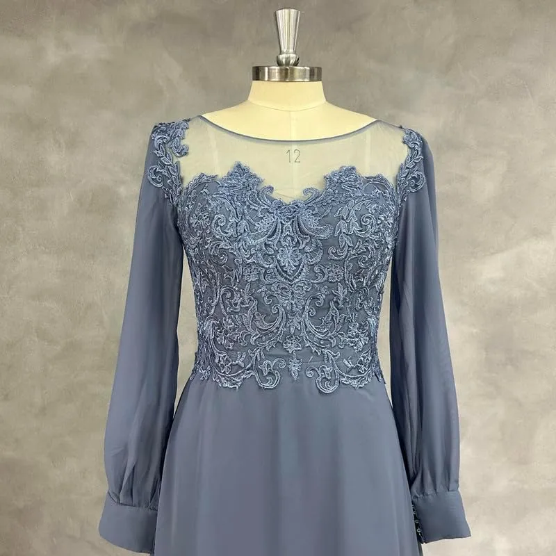 Long Sleeves Chiffon Mother of The Bride Dress Lace Applique Scoop Neck Evening Gown Pleated A Line Formal Dresses