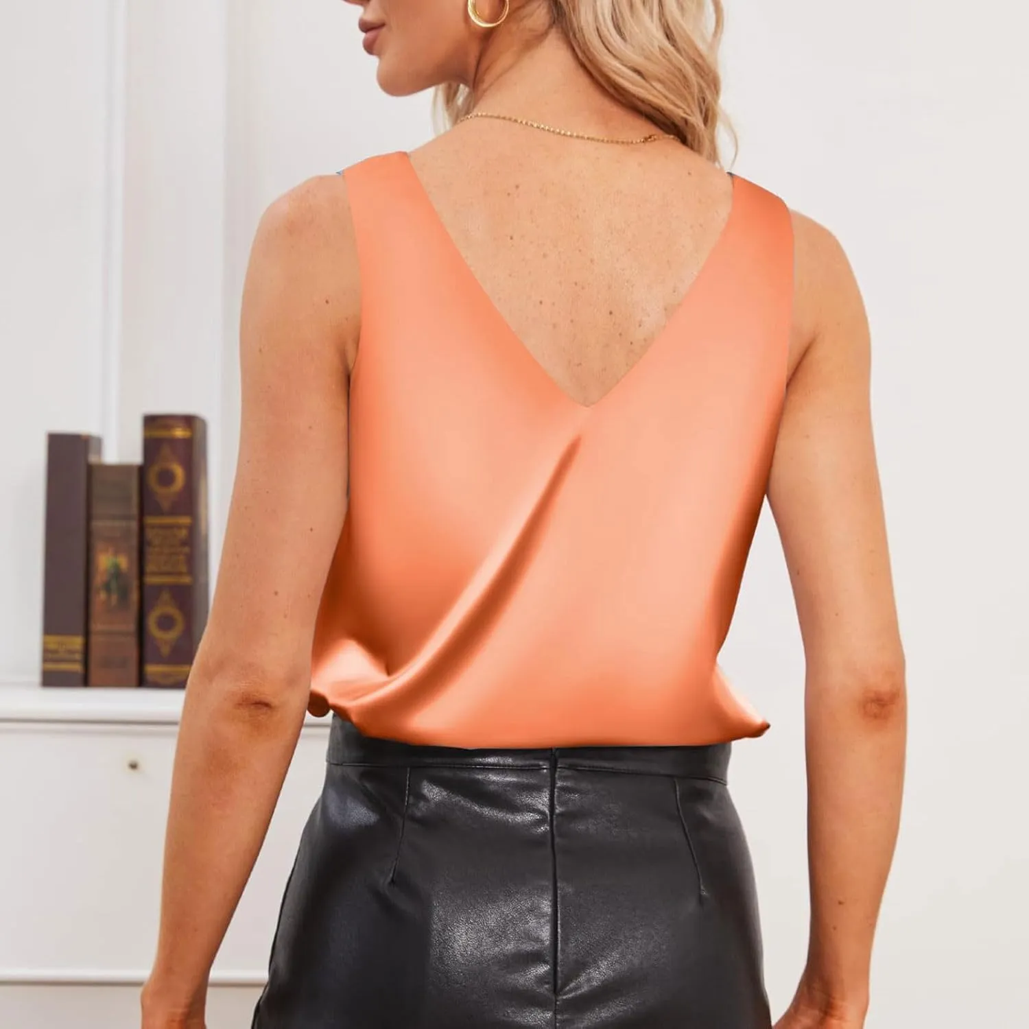 Summer Tank Tops for Women 2025 V Neck Casual Cami Sleeveless Camisole Blouses Summer Basic Tank Shirt
