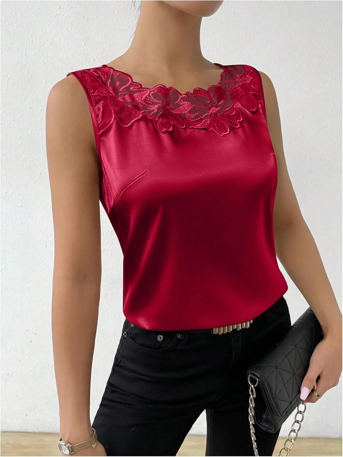 SweatyRocks Women's Satin Contrast Lace Crew Neck Sleeveless Blouse Appliques Summer Tank Tops