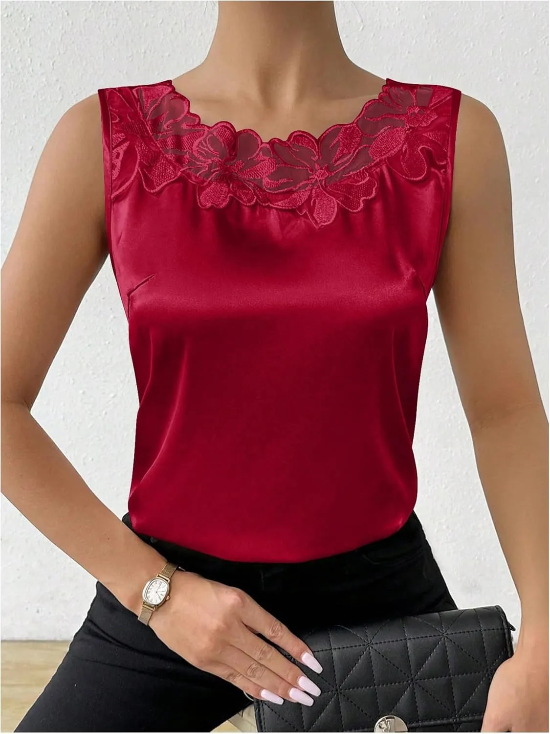 SweatyRocks Women's Satin Contrast Lace Crew Neck Sleeveless Blouse Appliques Summer Tank Tops