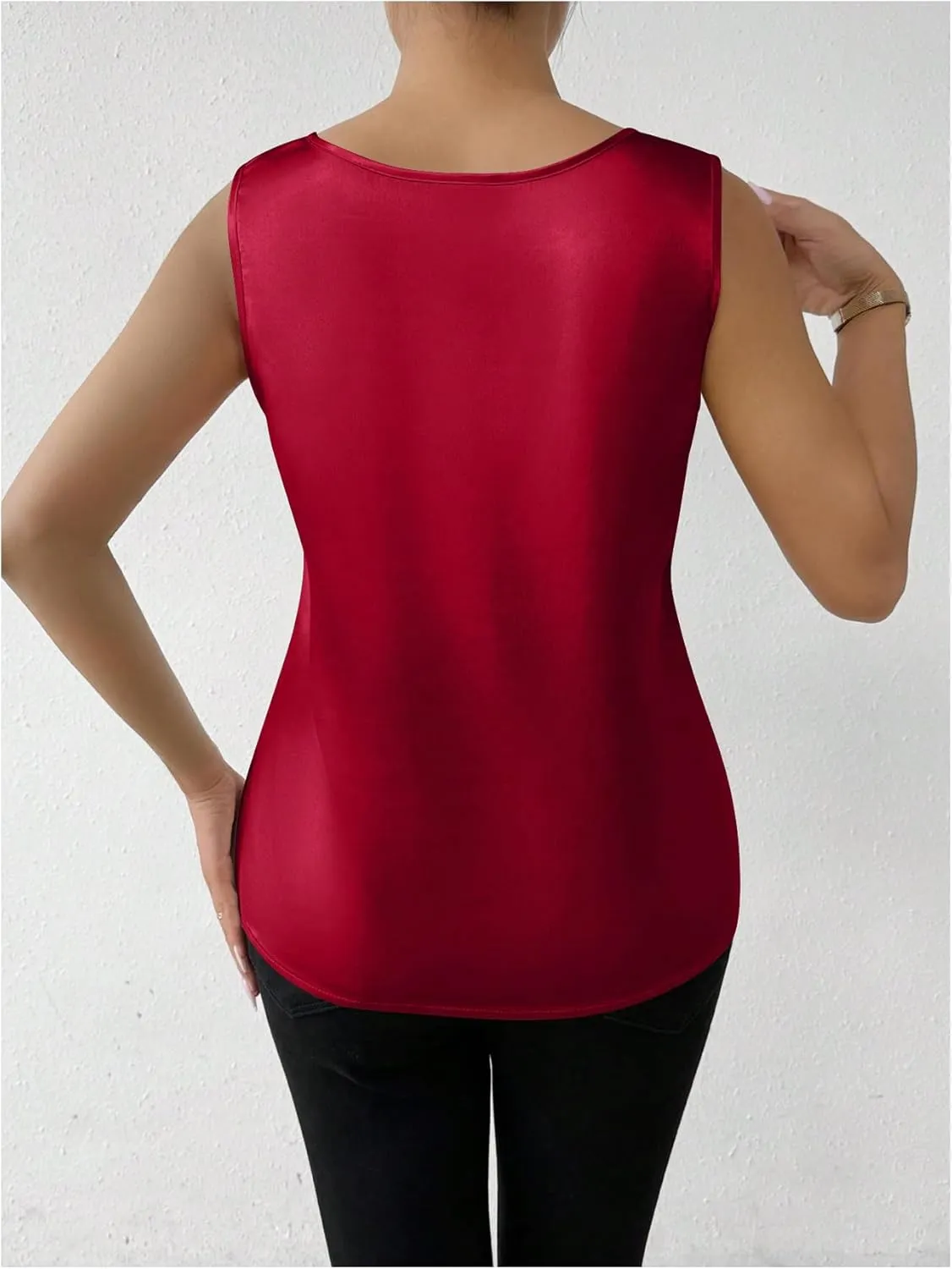 SweatyRocks Women's Satin Contrast Lace Crew Neck Sleeveless Blouse Appliques Summer Tank Tops