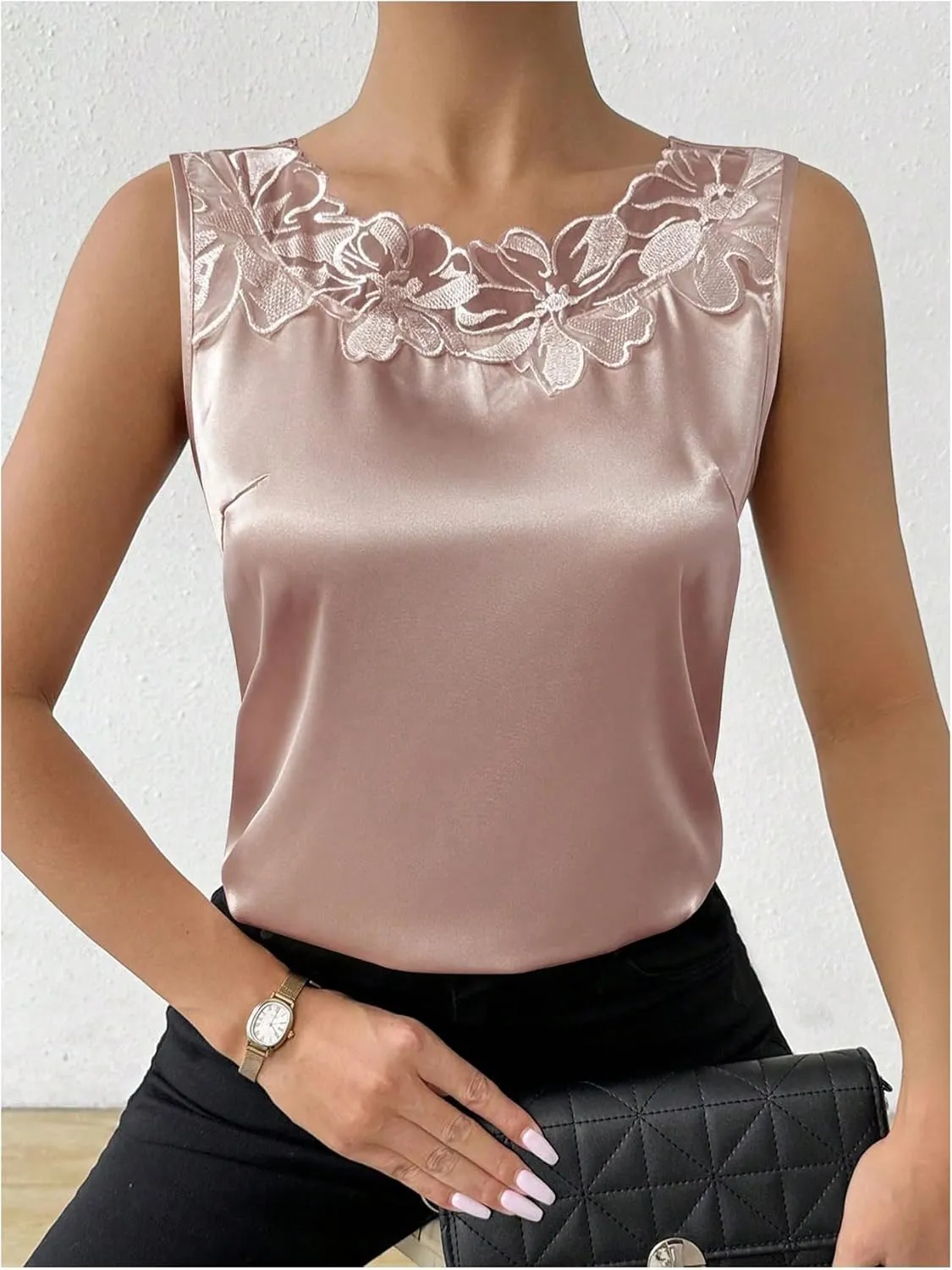 SweatyRocks Women's Satin Contrast Lace Crew Neck Sleeveless Blouse Appliques Summer Tank Tops